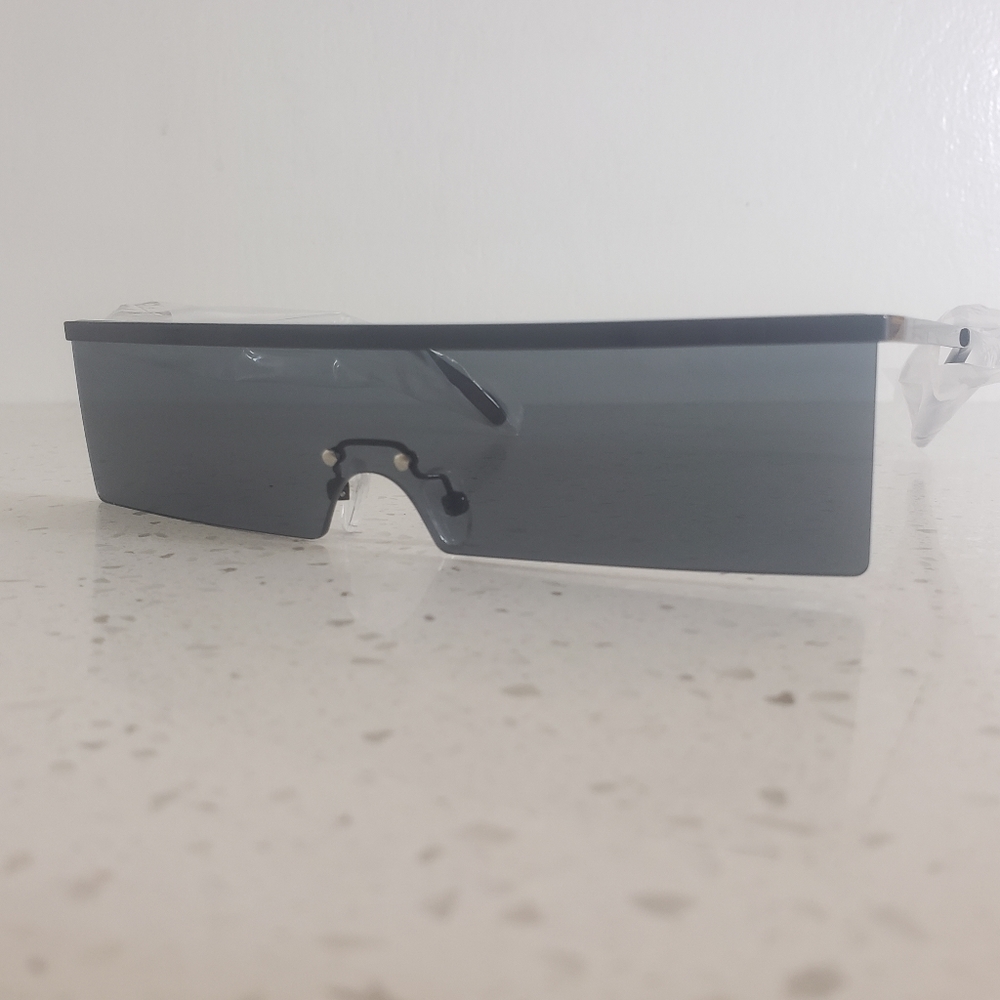 Shield sunglasses